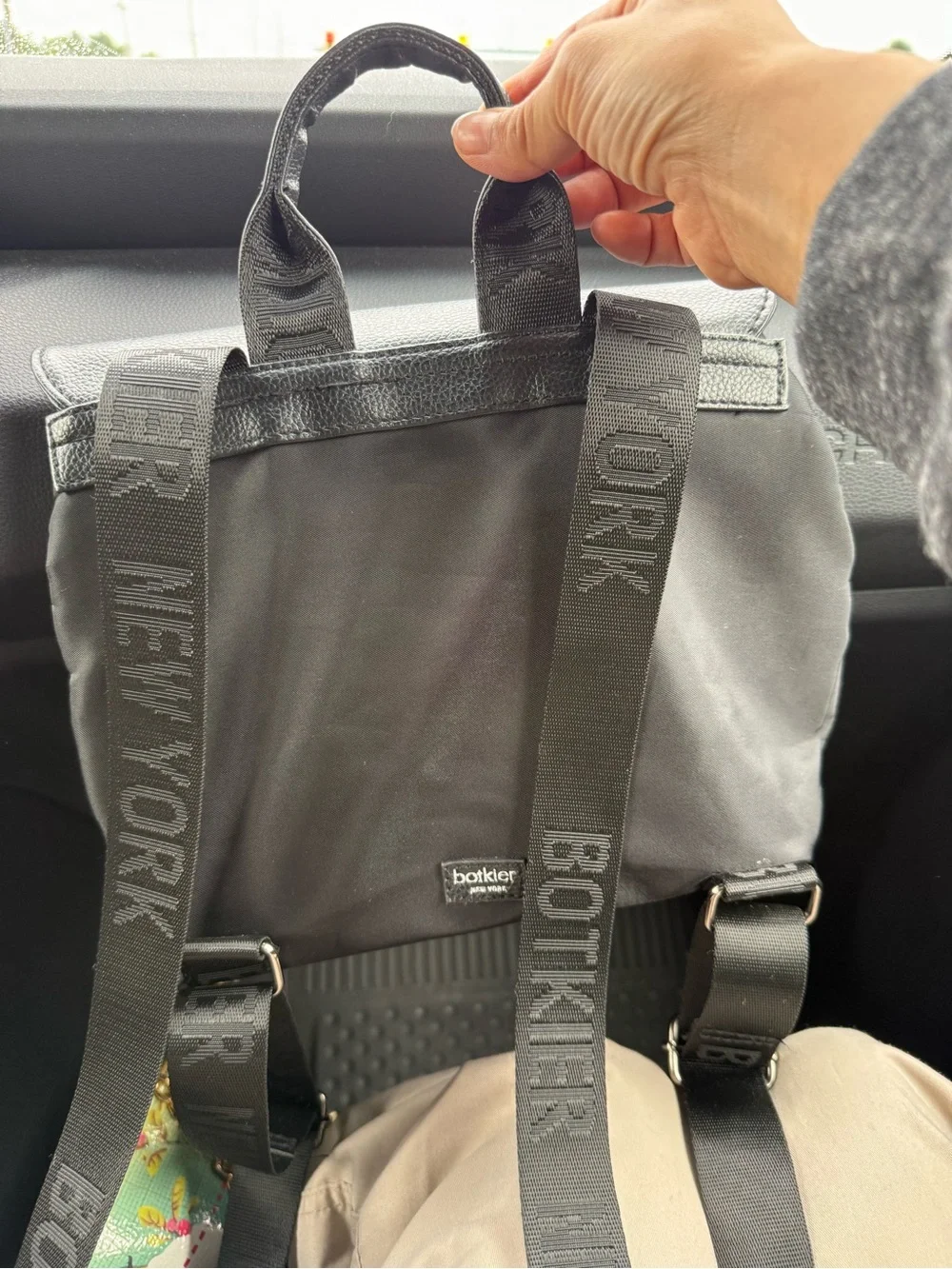 Botkier compact black